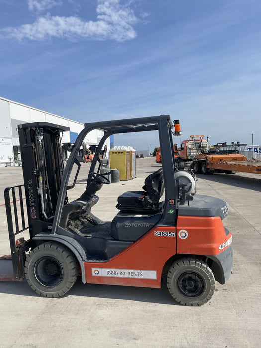 2022 TOYOTA 50-8FGU25