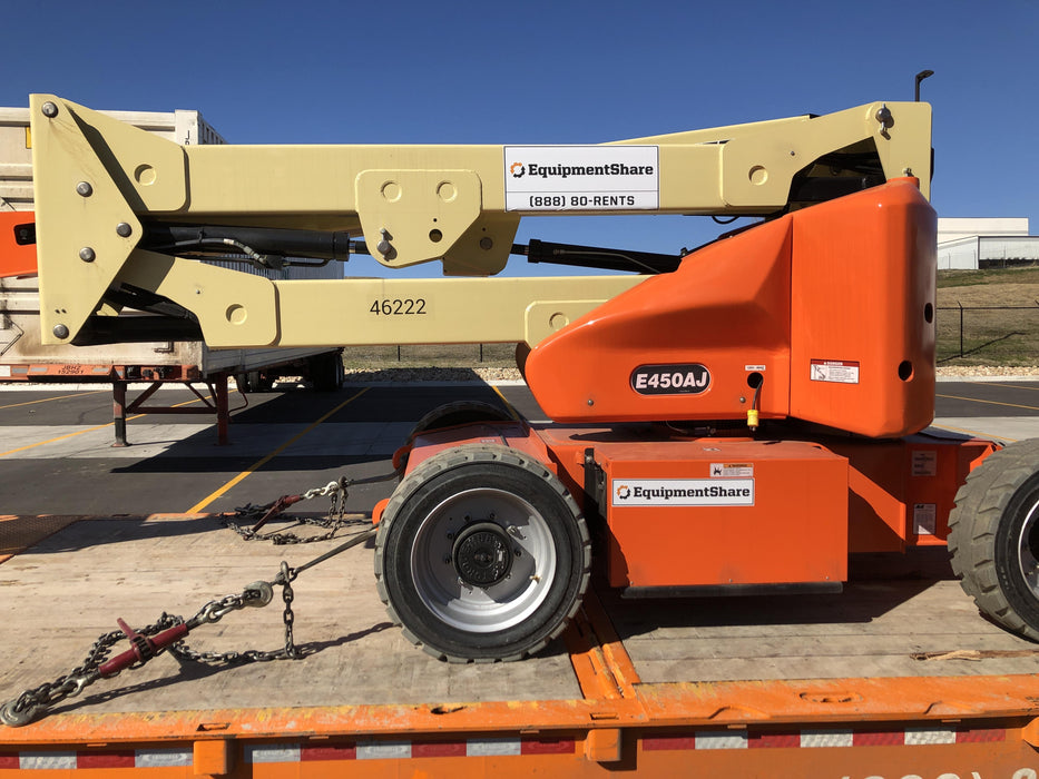 2019 JLG E450AJ