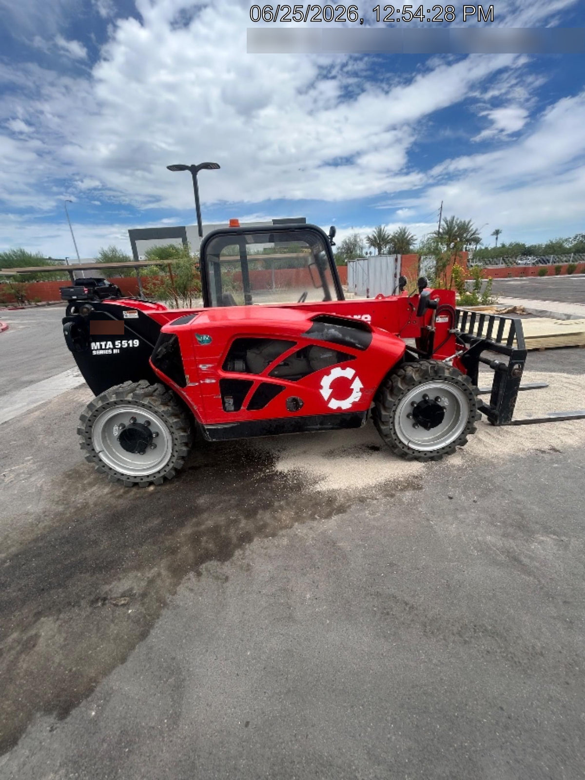 2023 MANITOU MTA5519