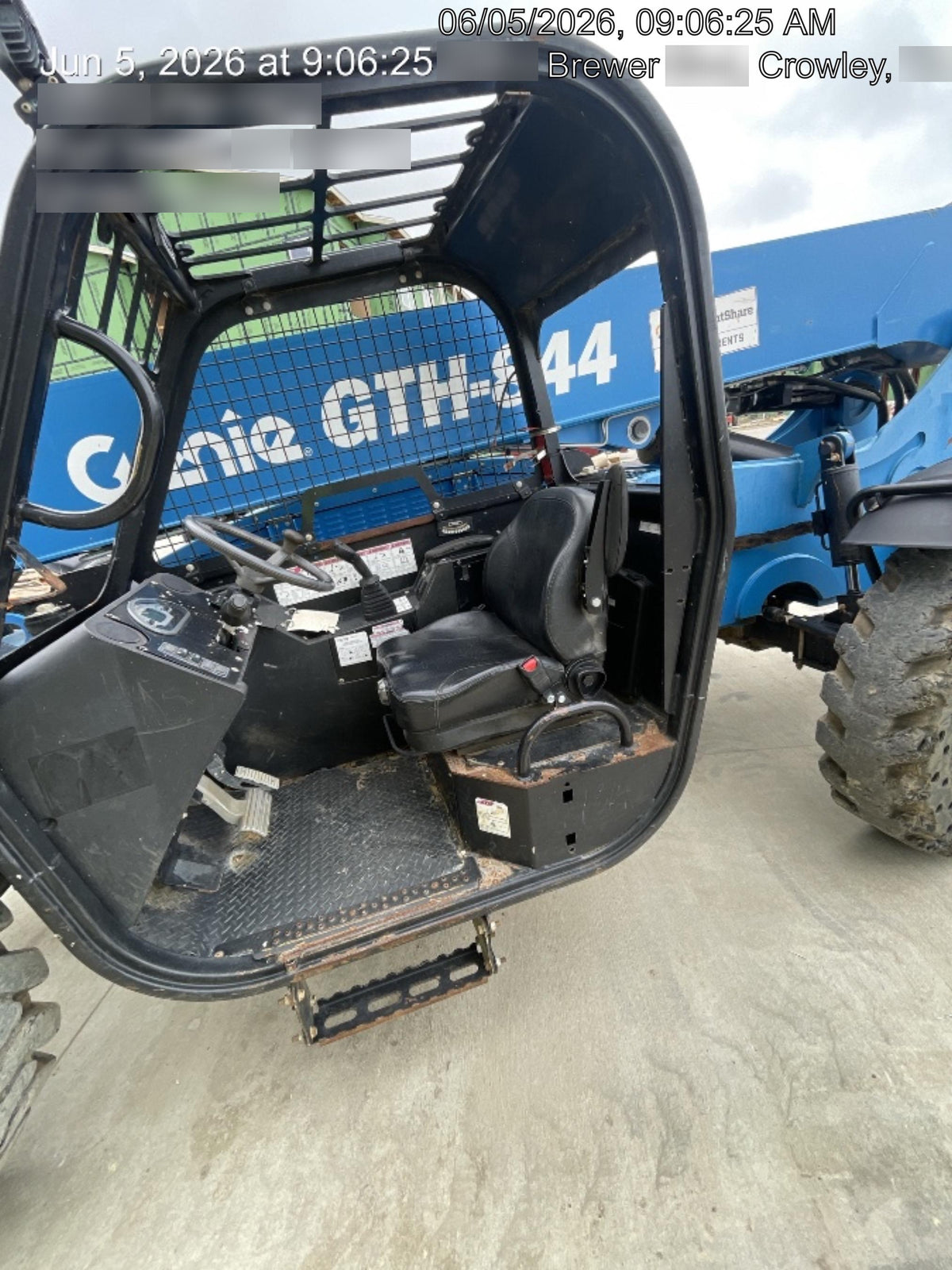 2017 Genie GTH-844 Genie GTH-844, Solid Tires, 60" carriage/forks, Open ROPS, Work Lights