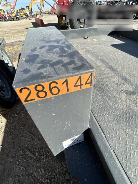 2023 LAMAR 12ft Utility