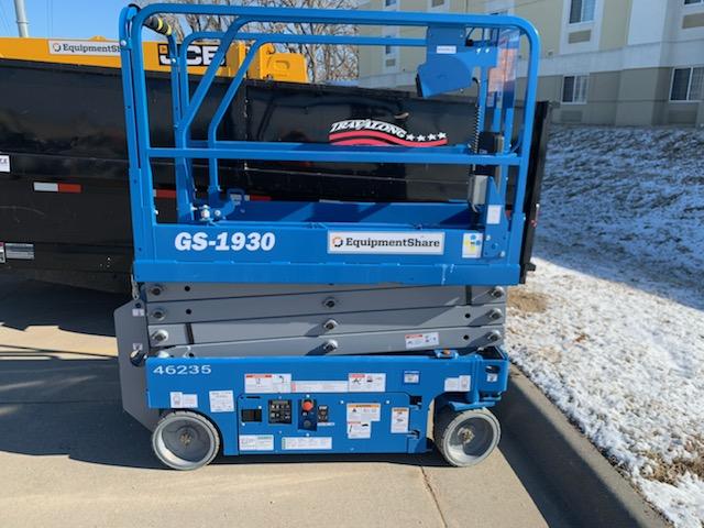 2019 Genie GS-1930 Fixed rails with chain Entry