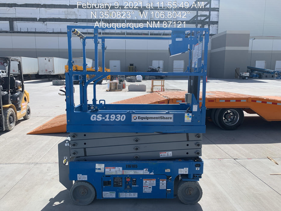 2020 Genie GS-1930 Solid Non Marking Tires, Beacon, Folding rails with half height swing gate