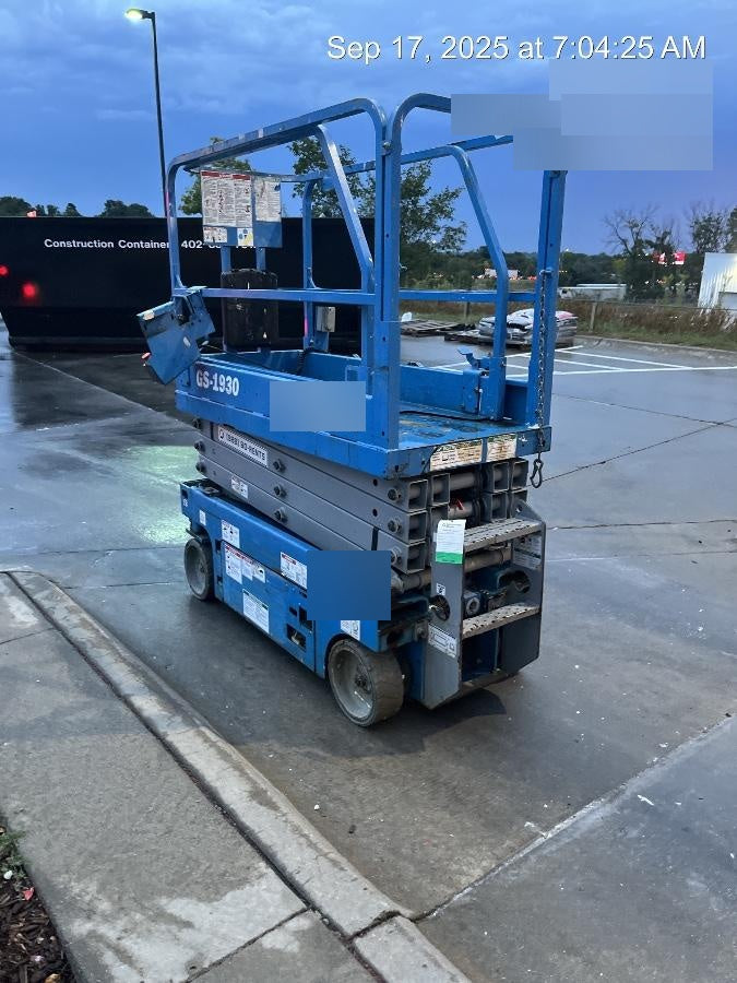 2019 Genie GS-1930 Fixed rails with chain Entry