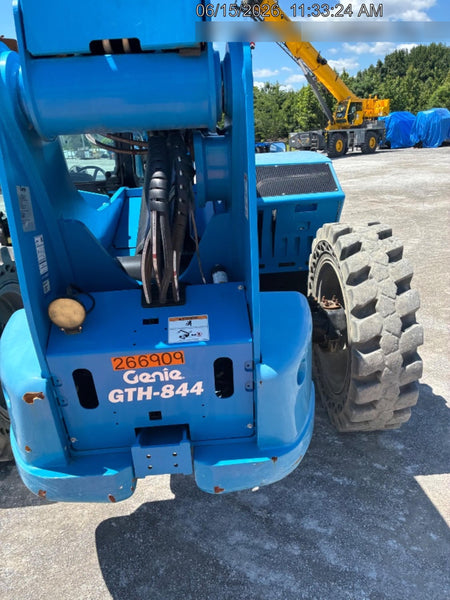 2022 GENIE GTH-844