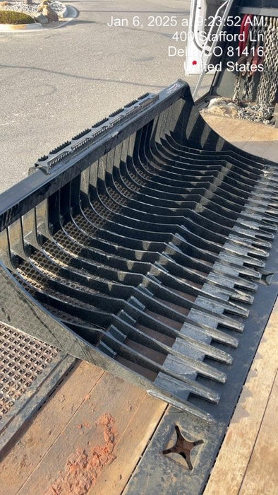 2024 LEGEND ATTACHMENTS 72" Rock Bucket - Legend Attachments