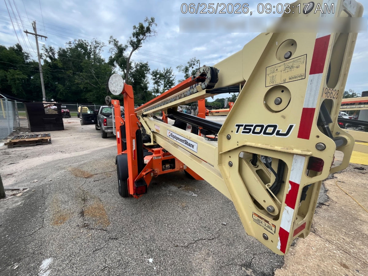 2021 JLG T500J