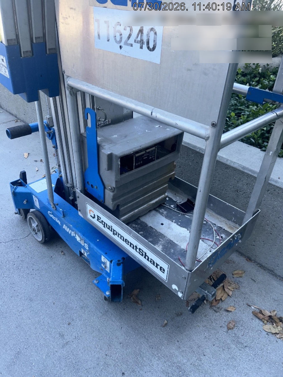 2020 GENIE AWP-30S