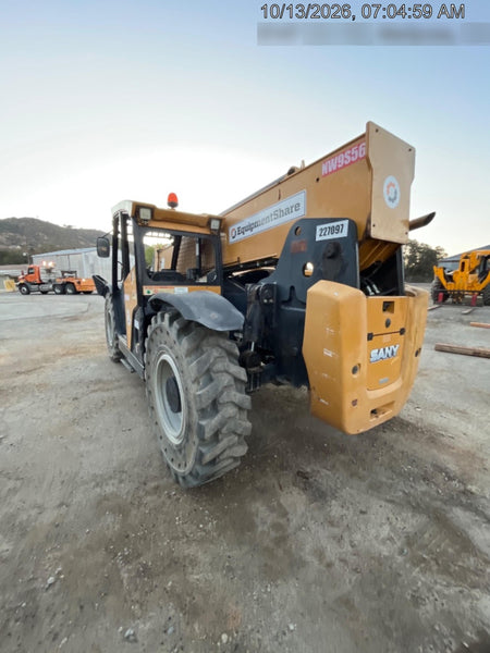 2022 SANY STH1056