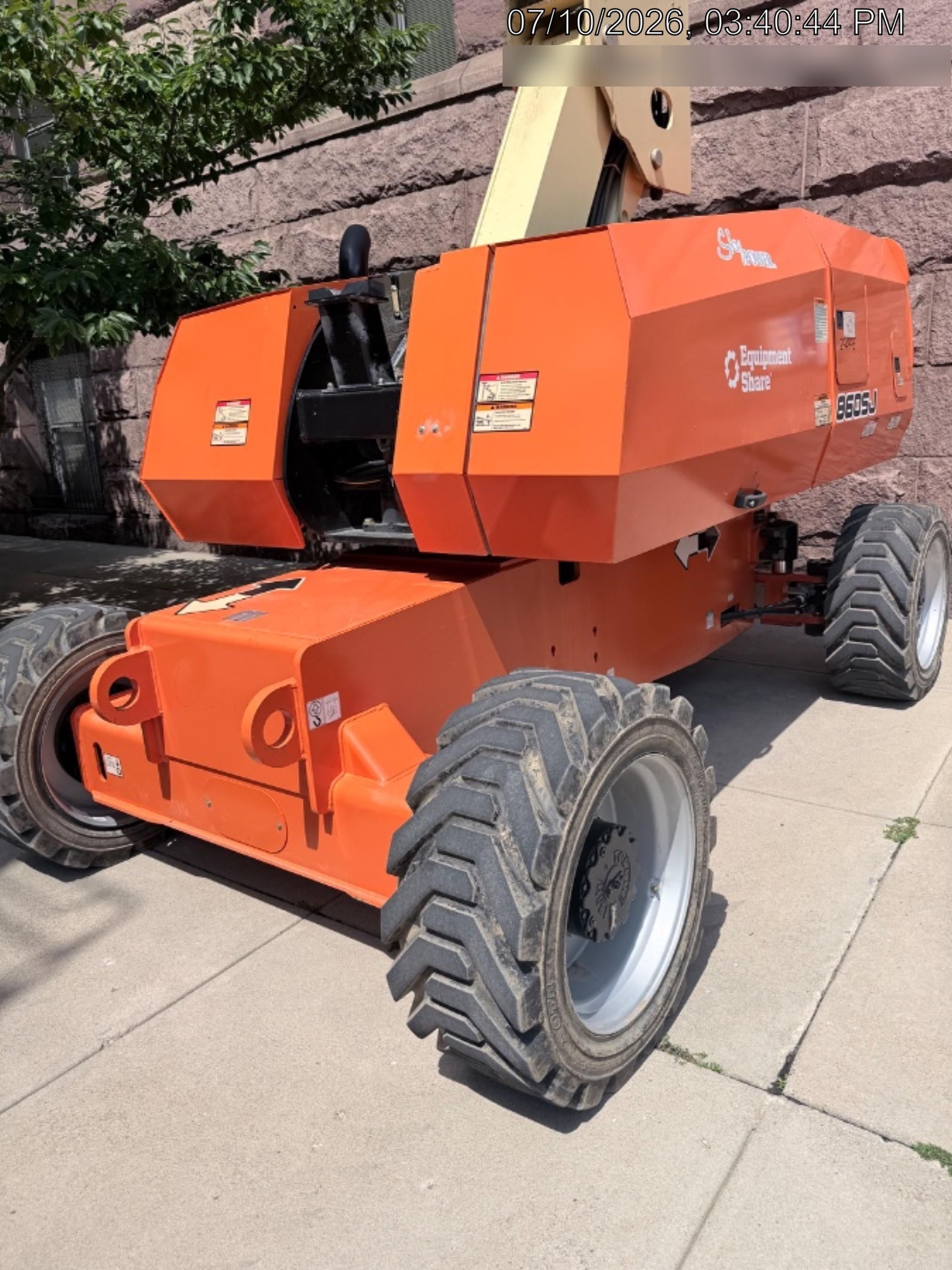2023 JLG 860SJ