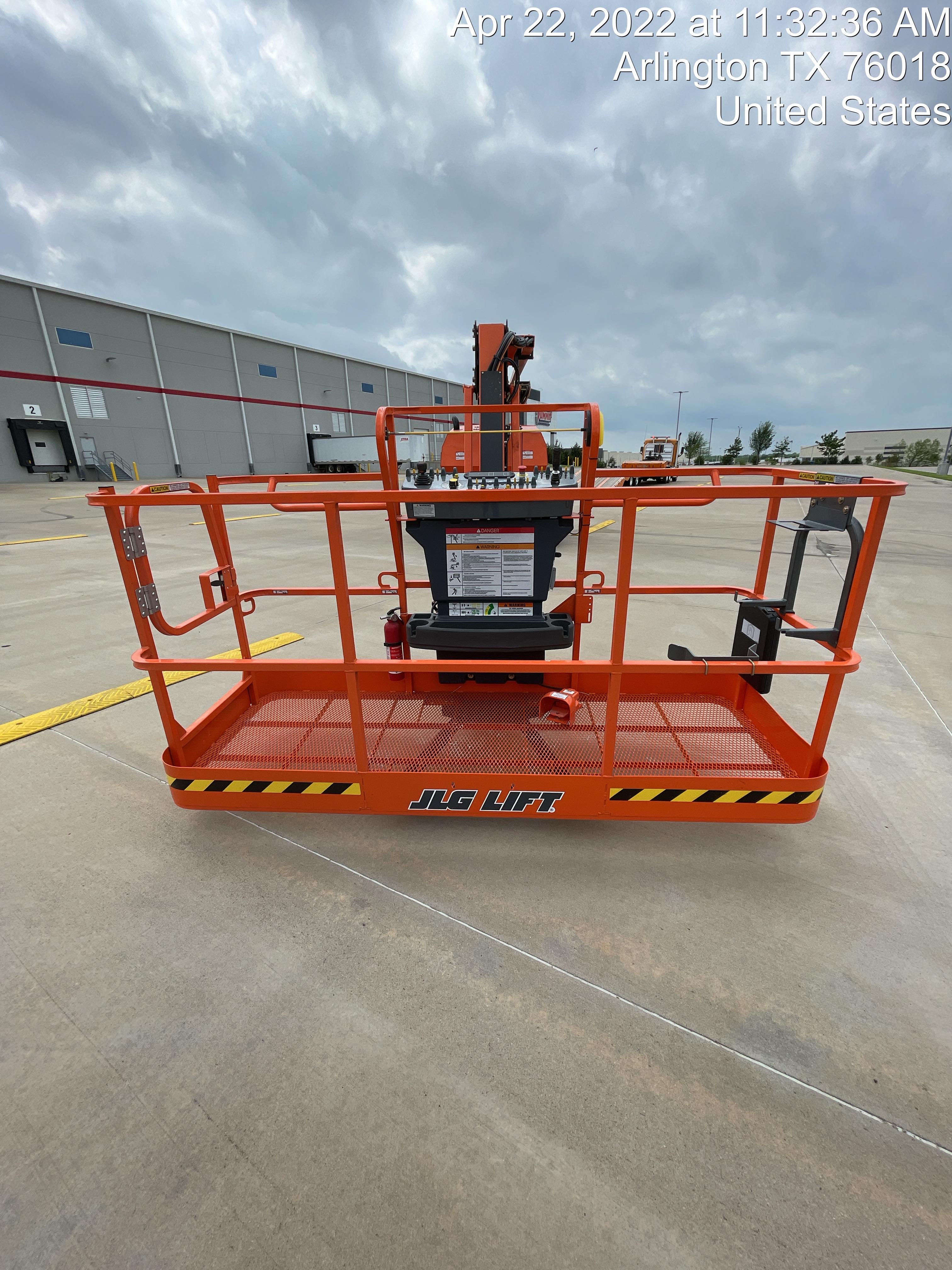 2022 JLG 860SJ