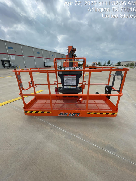 2022 JLG 860SJ