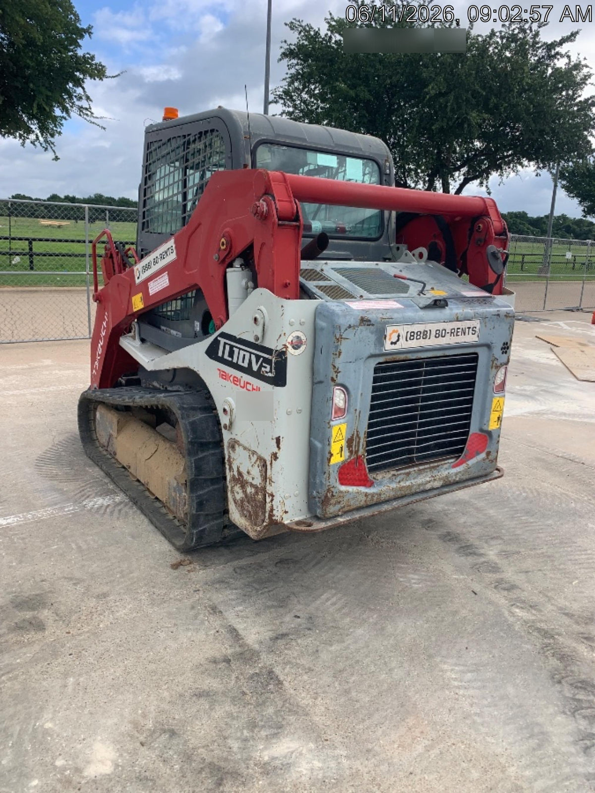 2019 Takeuchi TL10V2-CR Cab/Heat/AC, Rubber Tracks, Backup Alarm, Front & rear working Lights, Auxiliary Hydraulics, 2 Speed Travel, Engine Monitoring System, Hydraulic universal quick hitch w/76" HD smooth dirt bucket with bolt-on edge, 20.3 cubic feet capacity, 48" Pallet forks and frame