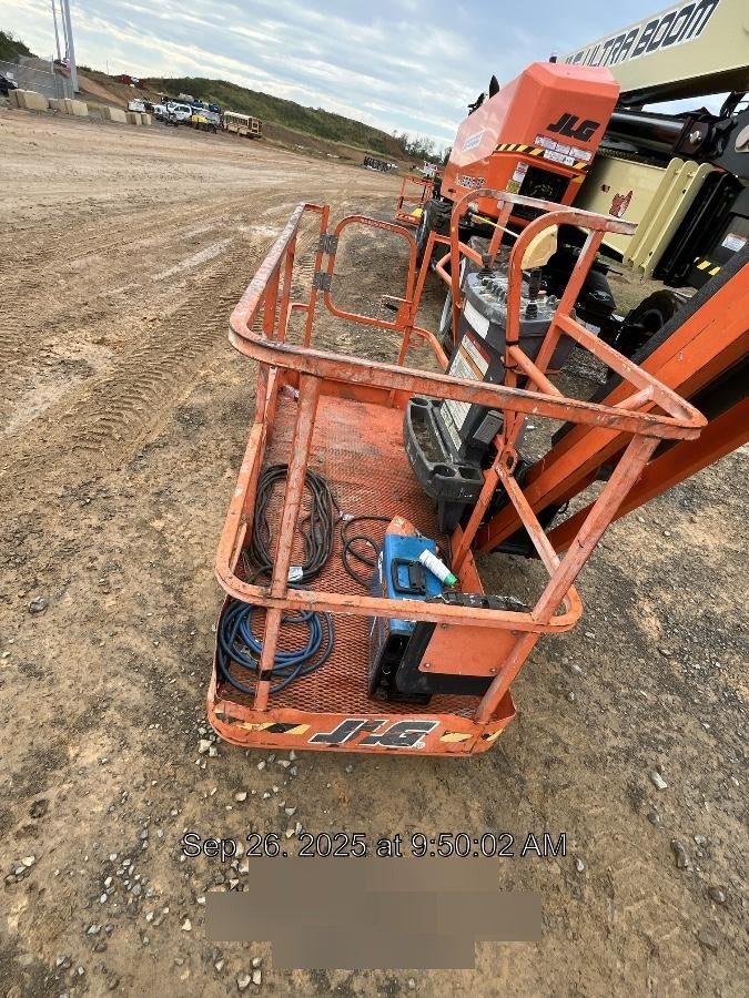 2022 JLG 860SJ