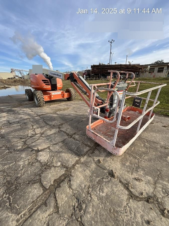 2021 JLG 600AJ