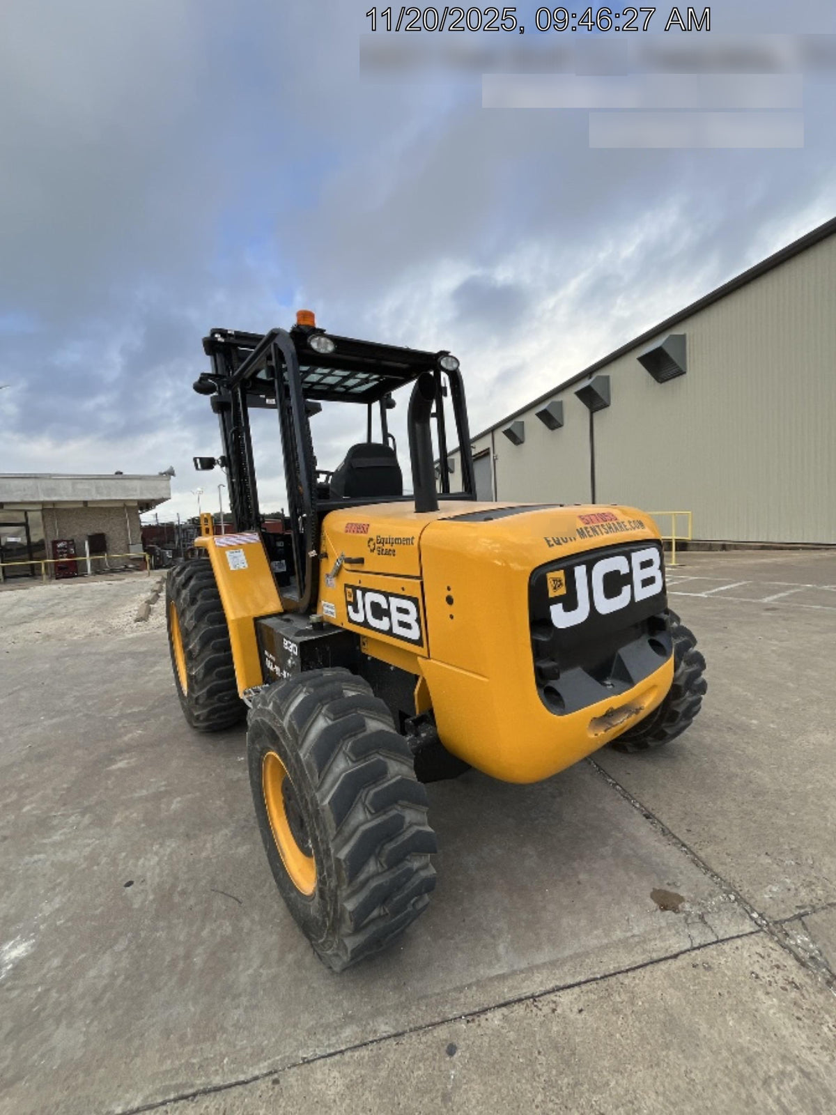 2025 JCB 930-4