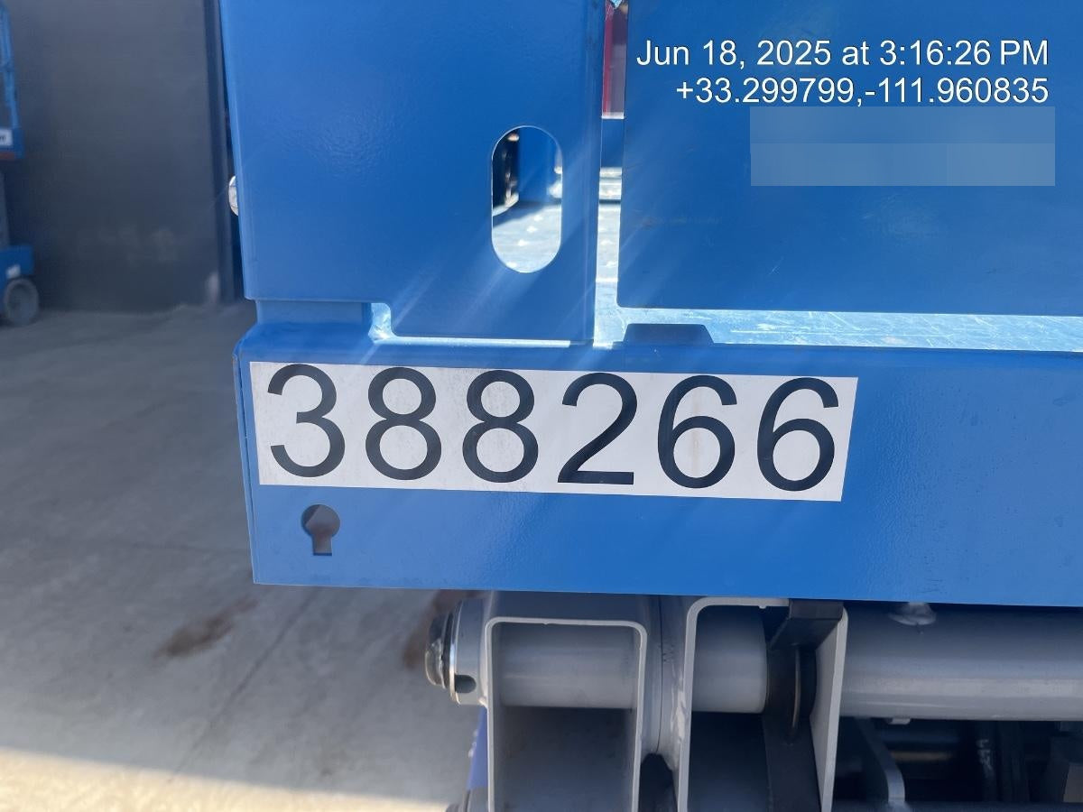 2024 GENIE GS-3232