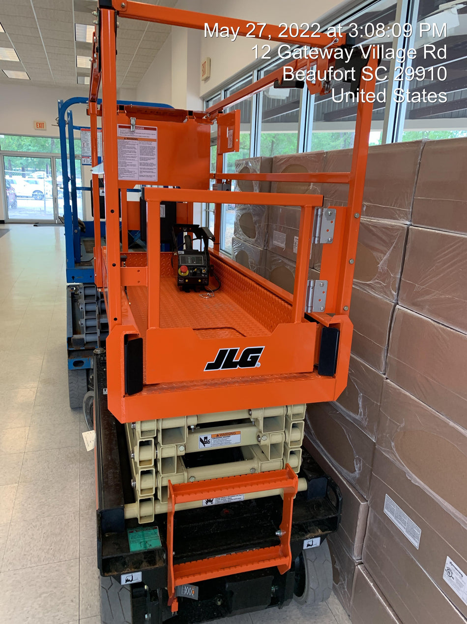 2022 JLG ES1932