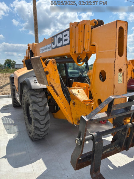 2019 JCB 510-56 74 HP w/CAB/HVAC, Beacon, Worklights, Aux Hydraulics, Solid Tires 72" Carriage/60" Forks