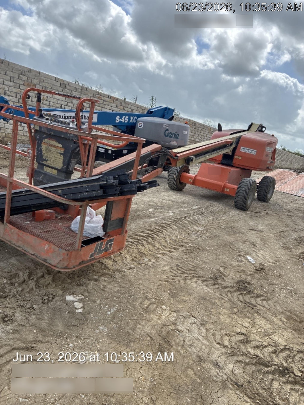 2019 JLG 460SJ