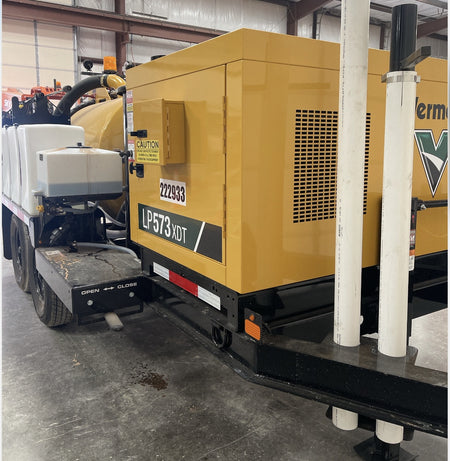 2022 VAC-TRON LP573XDT