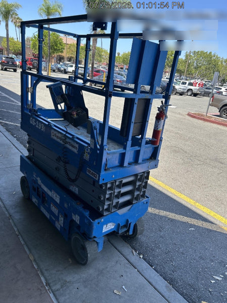2020 Genie GS-1930 Solid Non Marking Tires, Beacon, Folding rails with half height swing gate, 800W Inverter