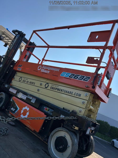 2022 JLG ES2632