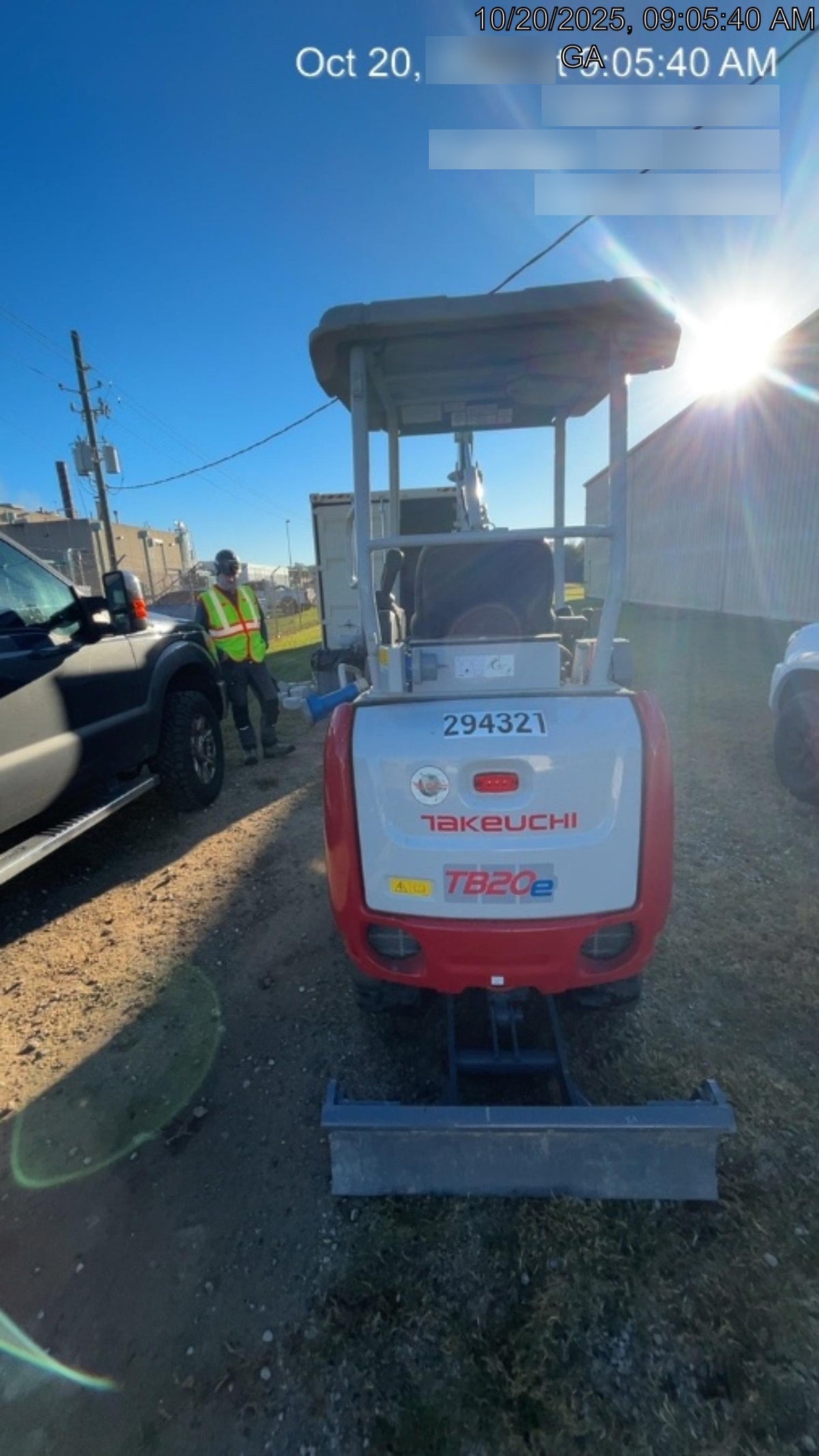 2023 TAKEUCHI TB20e