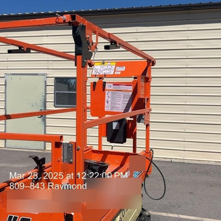2022 JLG ES1932