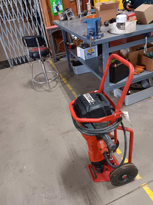2023 HILTI TE 3000-AVR