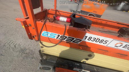 2021 JLG ES1932
