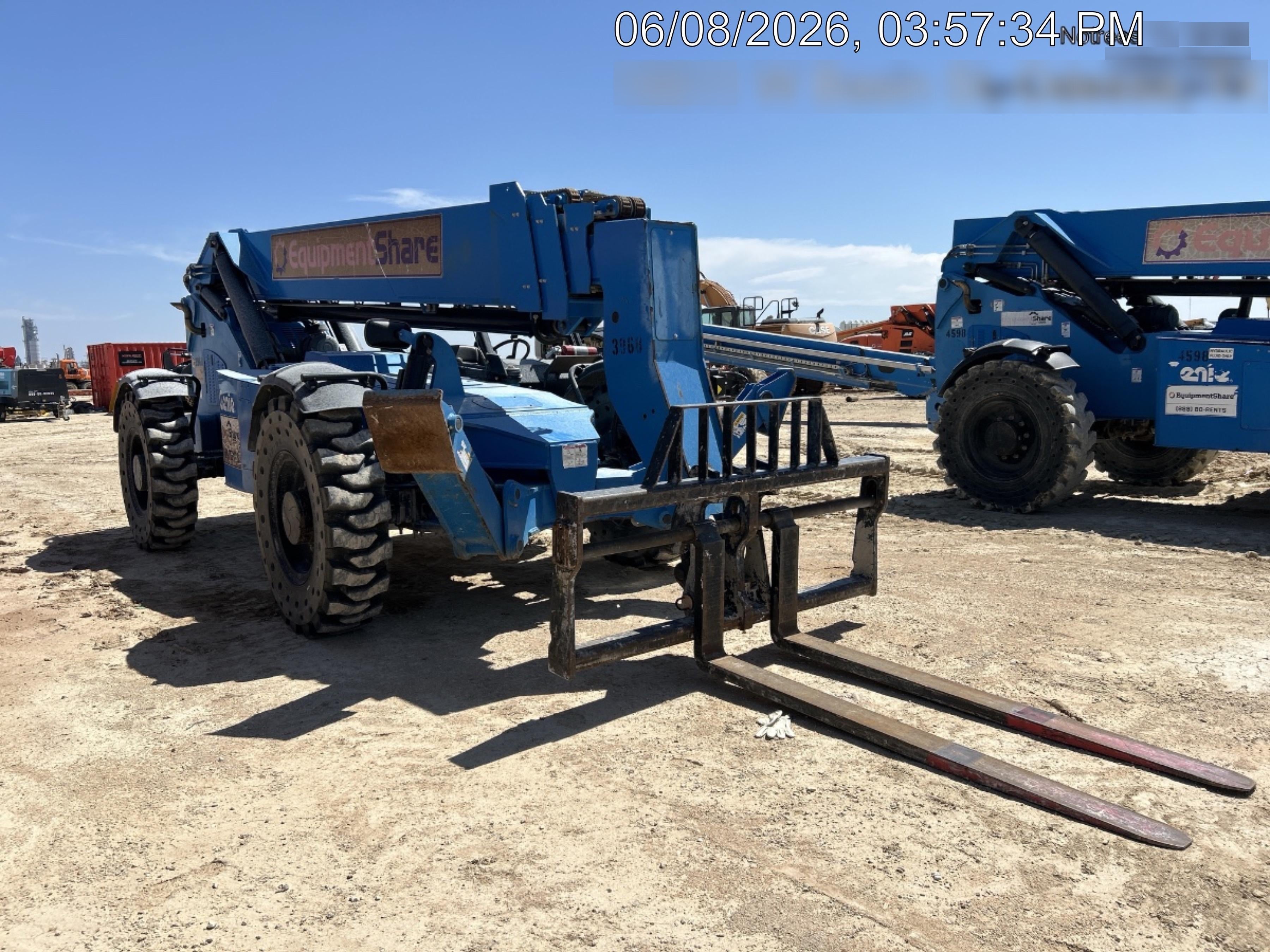 2017 GENIE GTH-1056