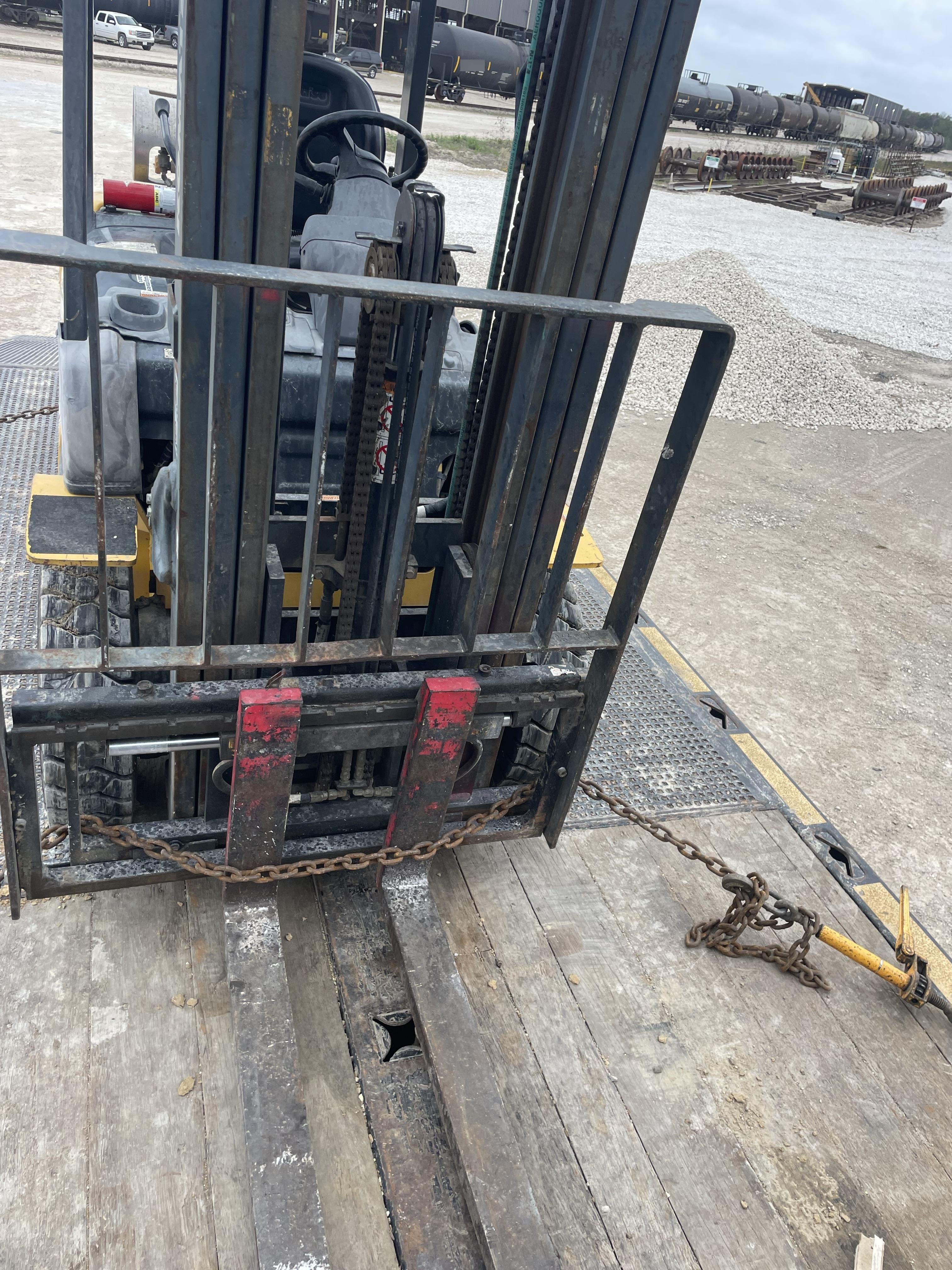 2018 KOMATSU FG25HT-16