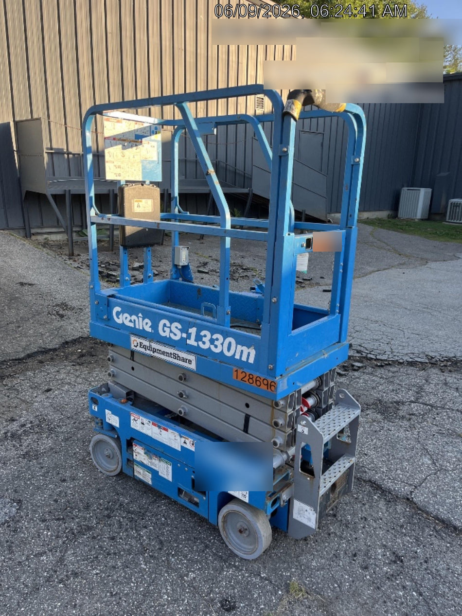 2021 GENIE GS-1330m