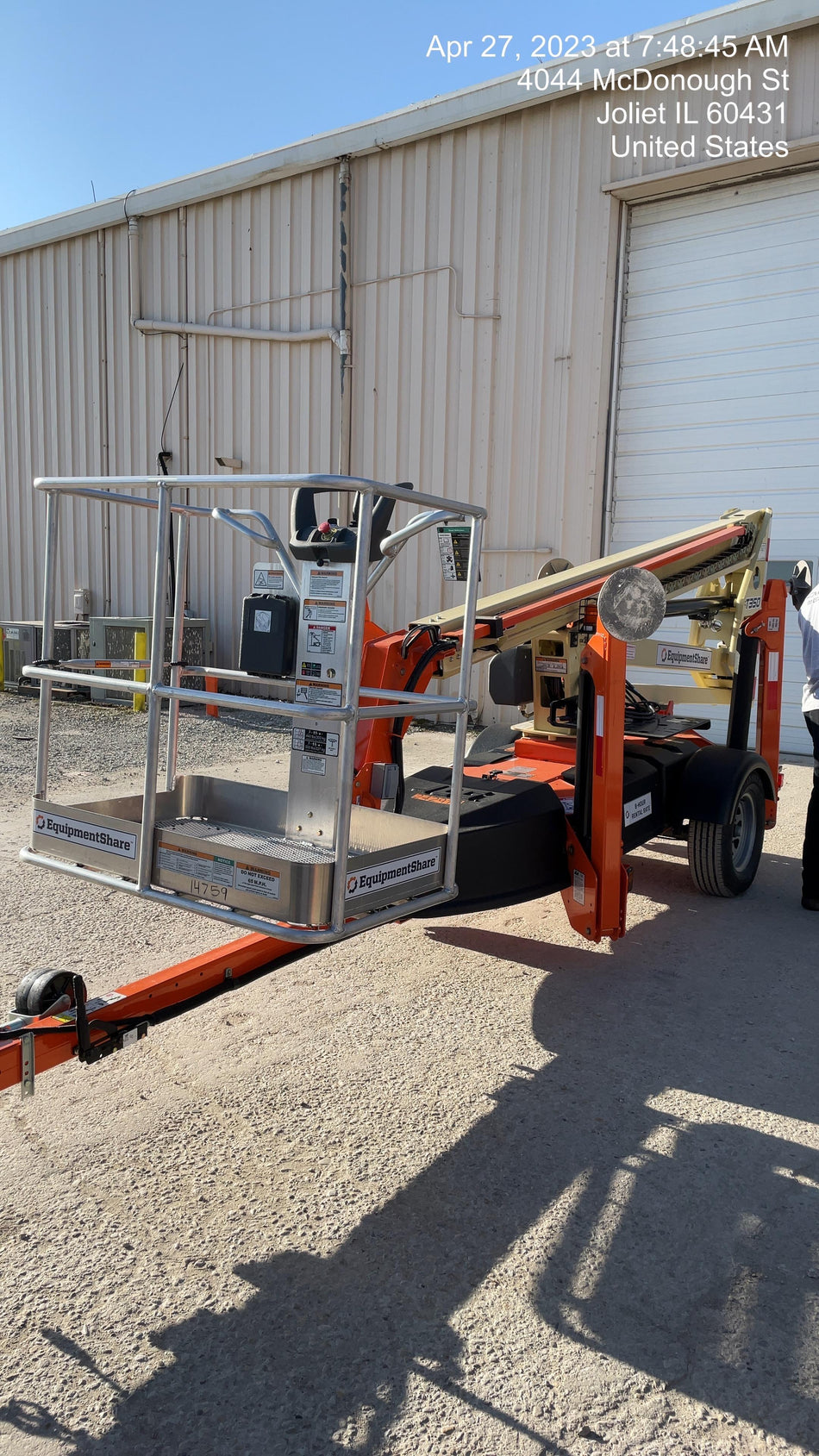 2022 JLG T350