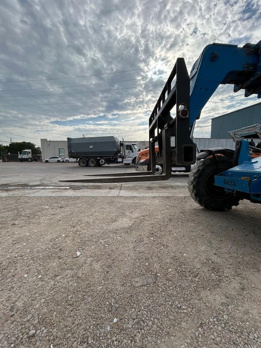 2018 Genie GTH-636 Genie GTH-636 w/Open ROPS, Solid Tires, Work Light/Beacon, 48" Carriage and Forks