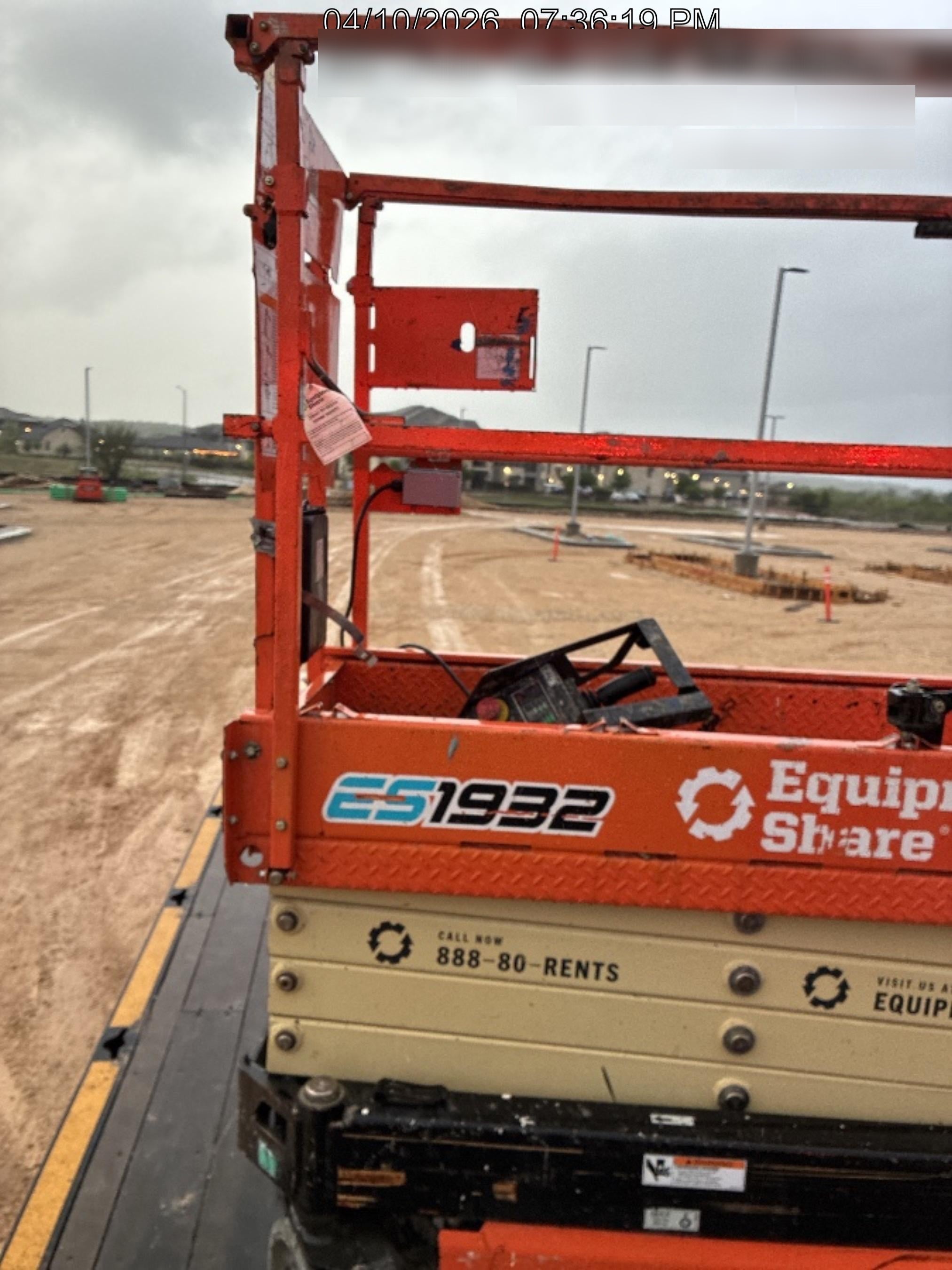 2022 JLG ES1932