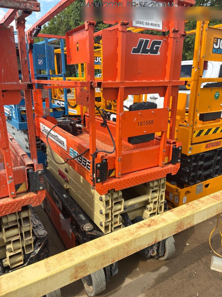 2021 JLG ES1932