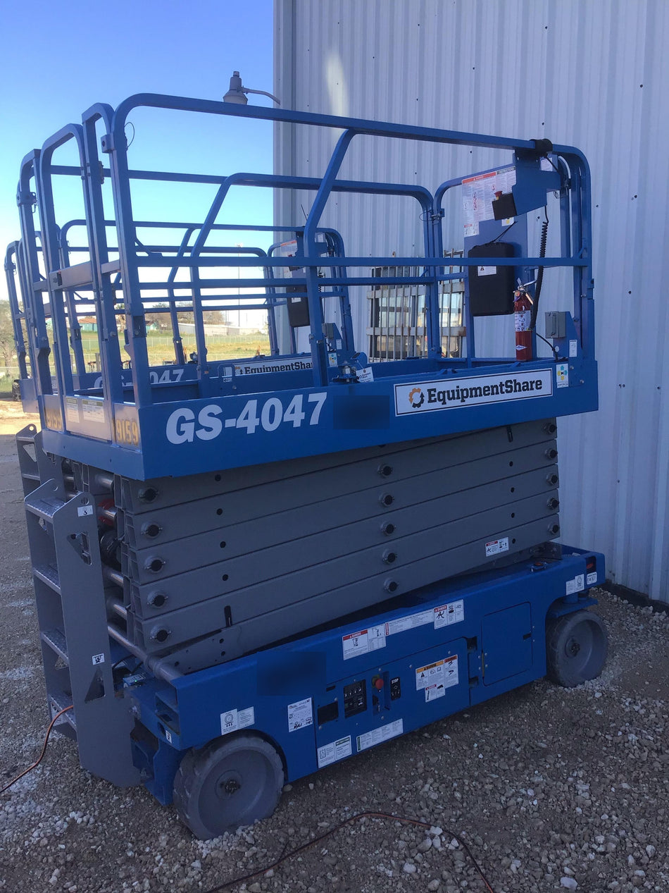 2018 GENIE GS-4047