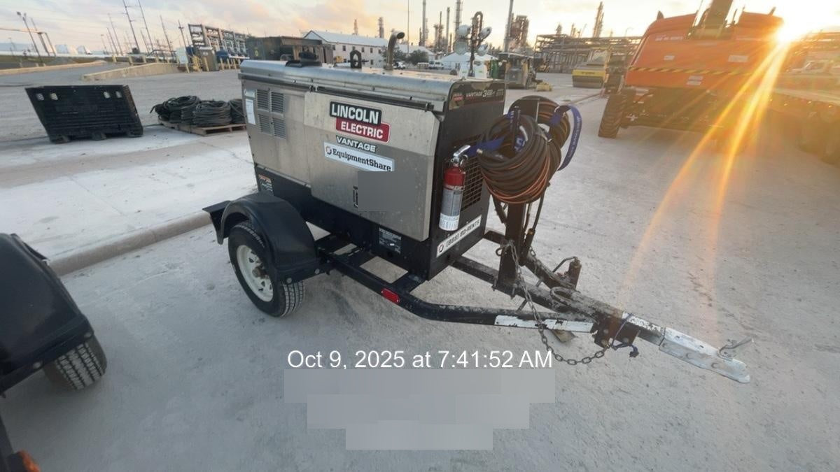 2019 Lincoln Electric Vantage 322 Ready-Pak 3, Two Wheel Trailer, Fender and Light Kit, Cable Rack