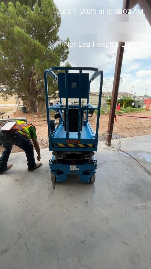 2023 GENIE GS-1432