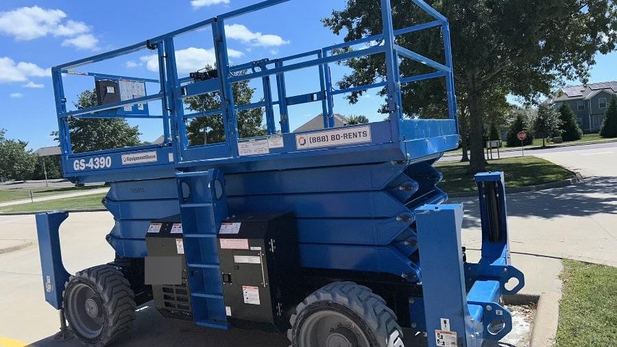 2020 GENIE GS-4390 RT