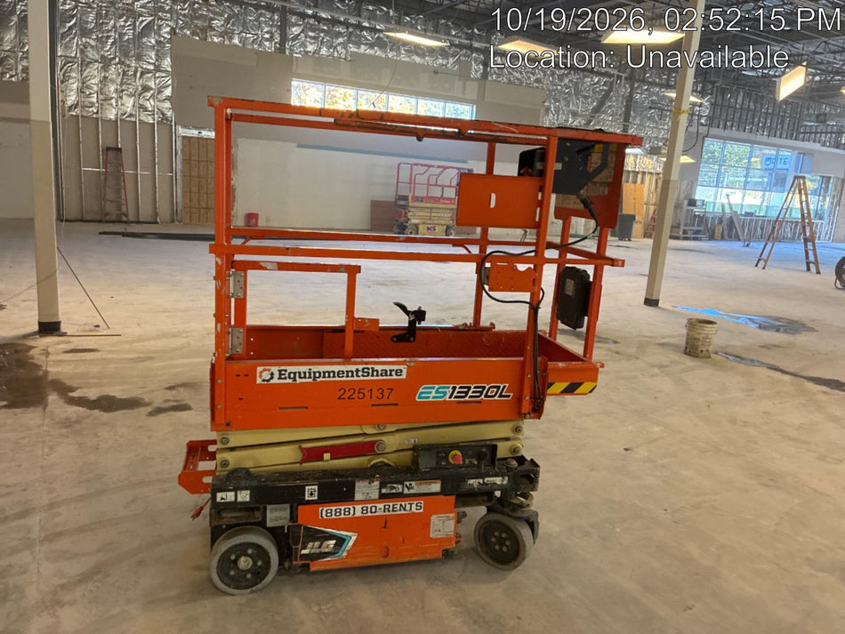 2022 JLG ES1330L