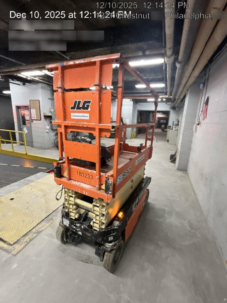 2022 JLG ES1932