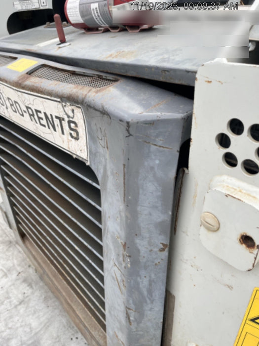 2019 Takeuchi TL8 Cab/Heat/AC, Back-up Alarm, Hydraulic QC 76" HD Bucket with smooth bolt-on edge