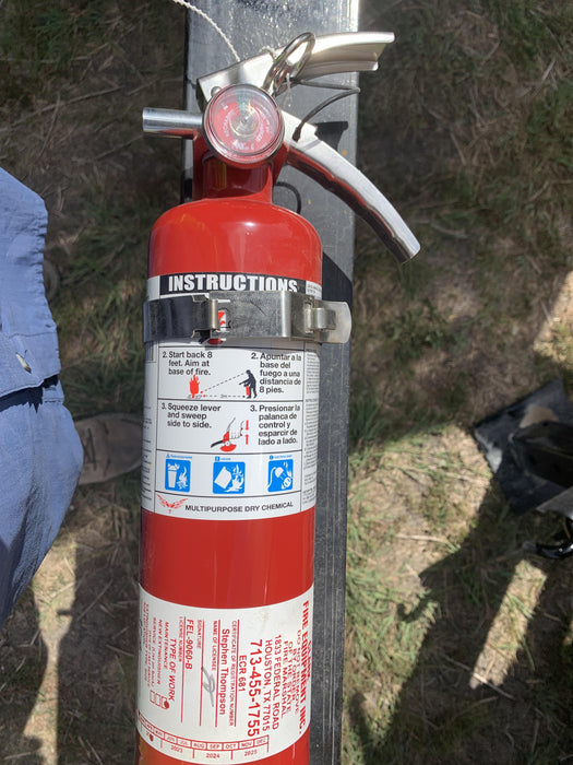 2022 Vac-Tron LP573XDT T4 Koehler Diesel Engine, 500 Gallon Debris Tank, x2 100 Gallon Water Tanks