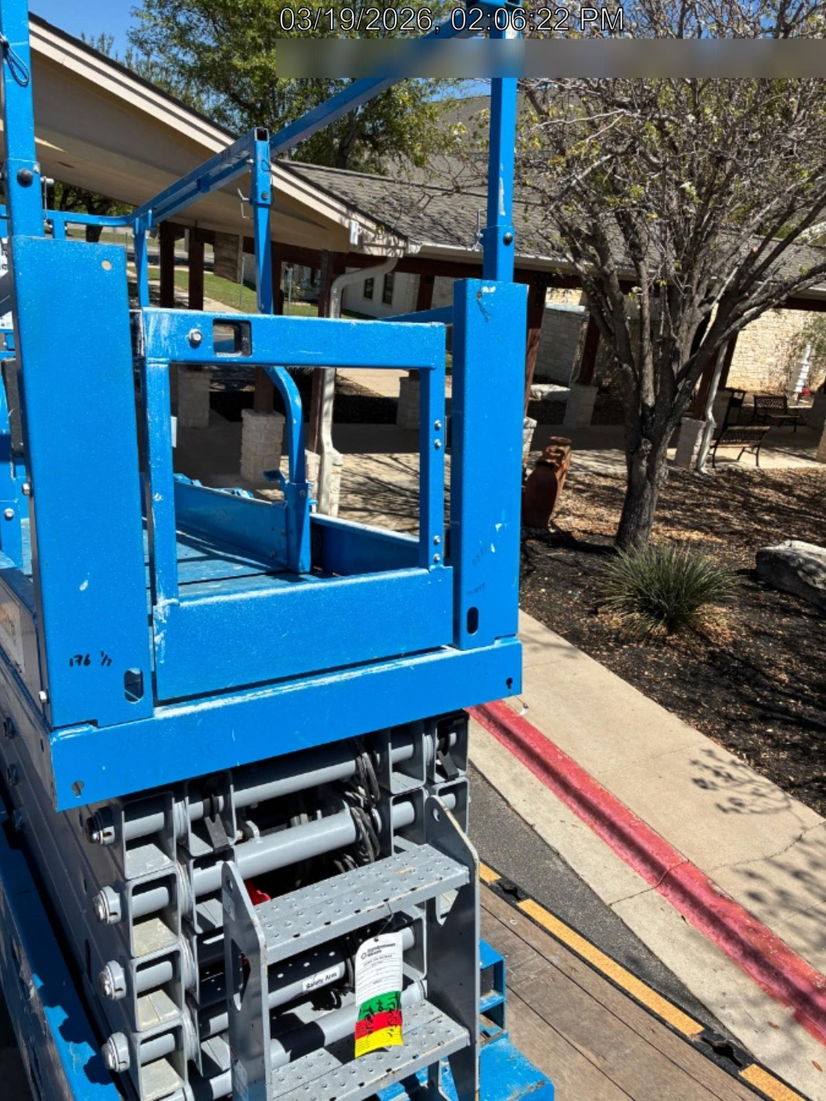 2023 GENIE GS-3232