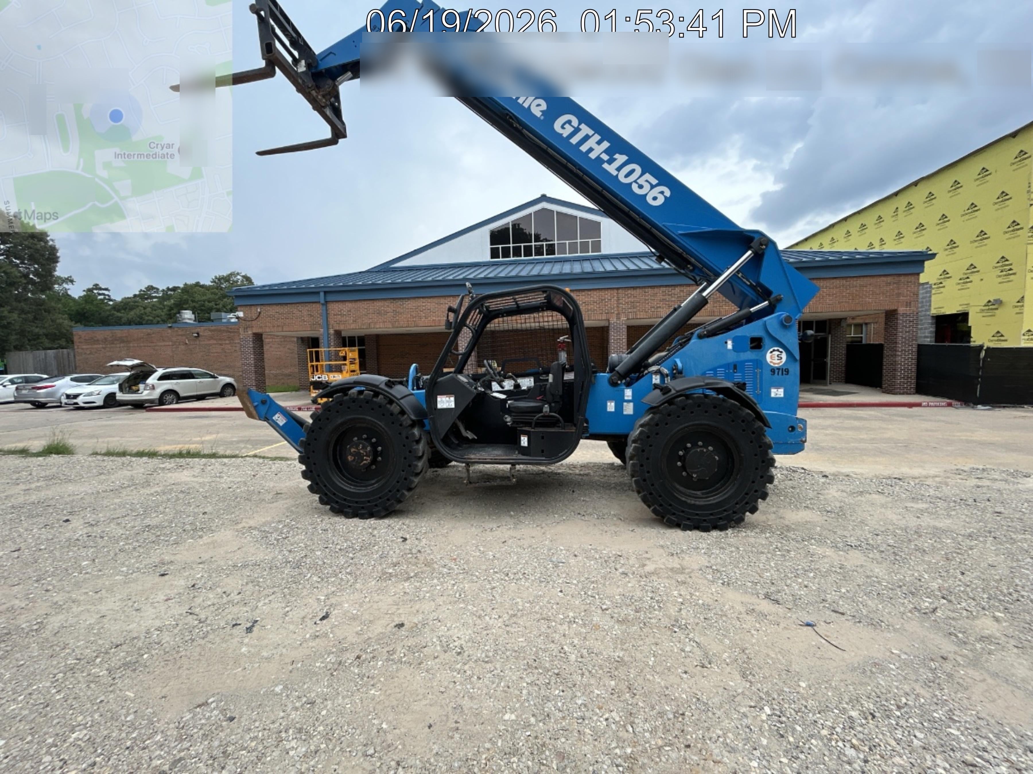 2018 Genie GTH-1056 Genie GTH-1056 w/Open ROPS, Solid Tires, Work Light/Beacon, 60" Carriage and Forks