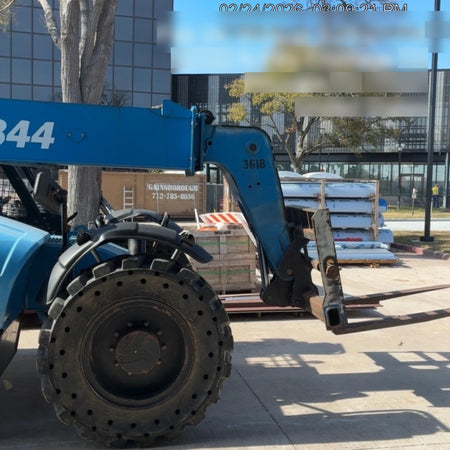 2017 GENIE GTH-844
