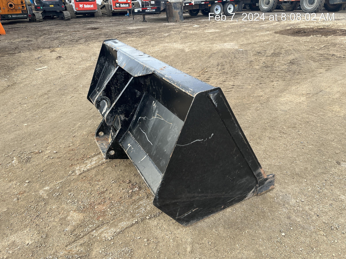 2023 JLG 1001100822